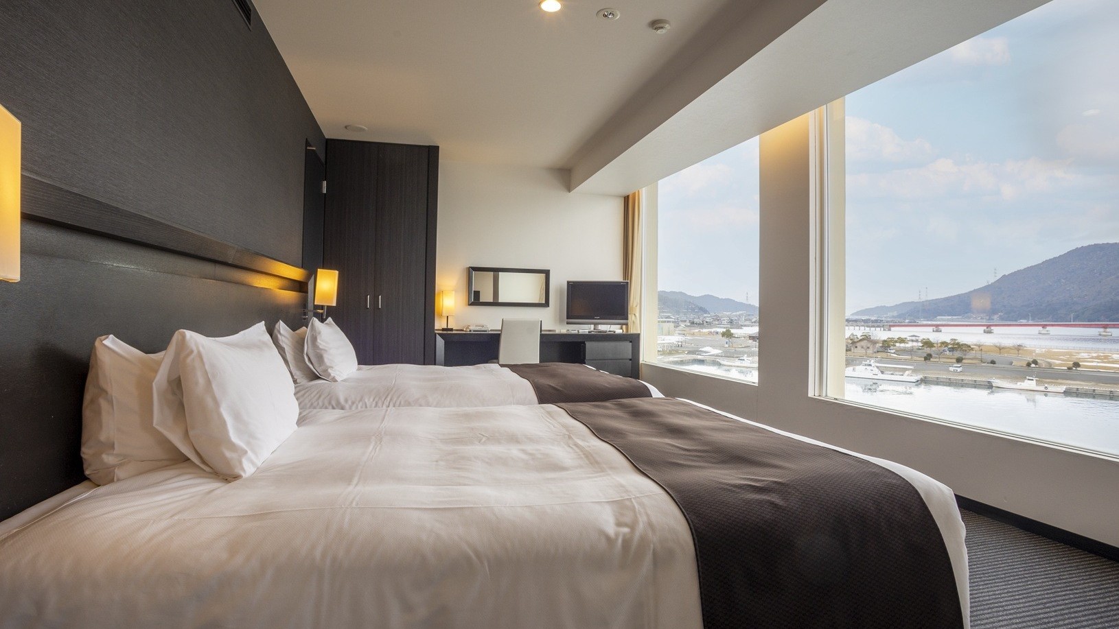 【オーシャンリゾートホテル&スパ うみんぴあ】波音の和洋室