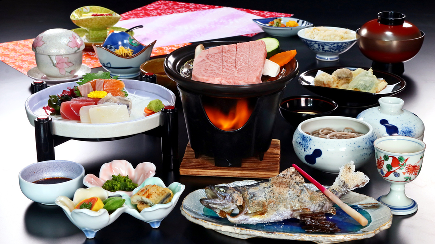 【半個室食】鳳来牛もも肉（しんたま）の陶板焼＆季節の会席◆旬の味覚を味わう【１泊２食付】