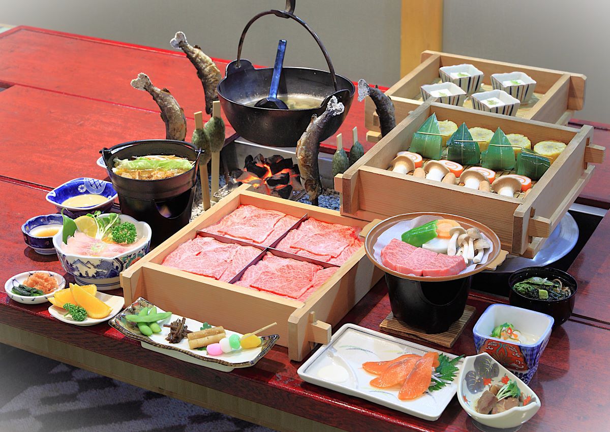 北穂コース・A5飛騨牛極上ロース肉せいろ蒸しとミニステーキ陶板焼き
