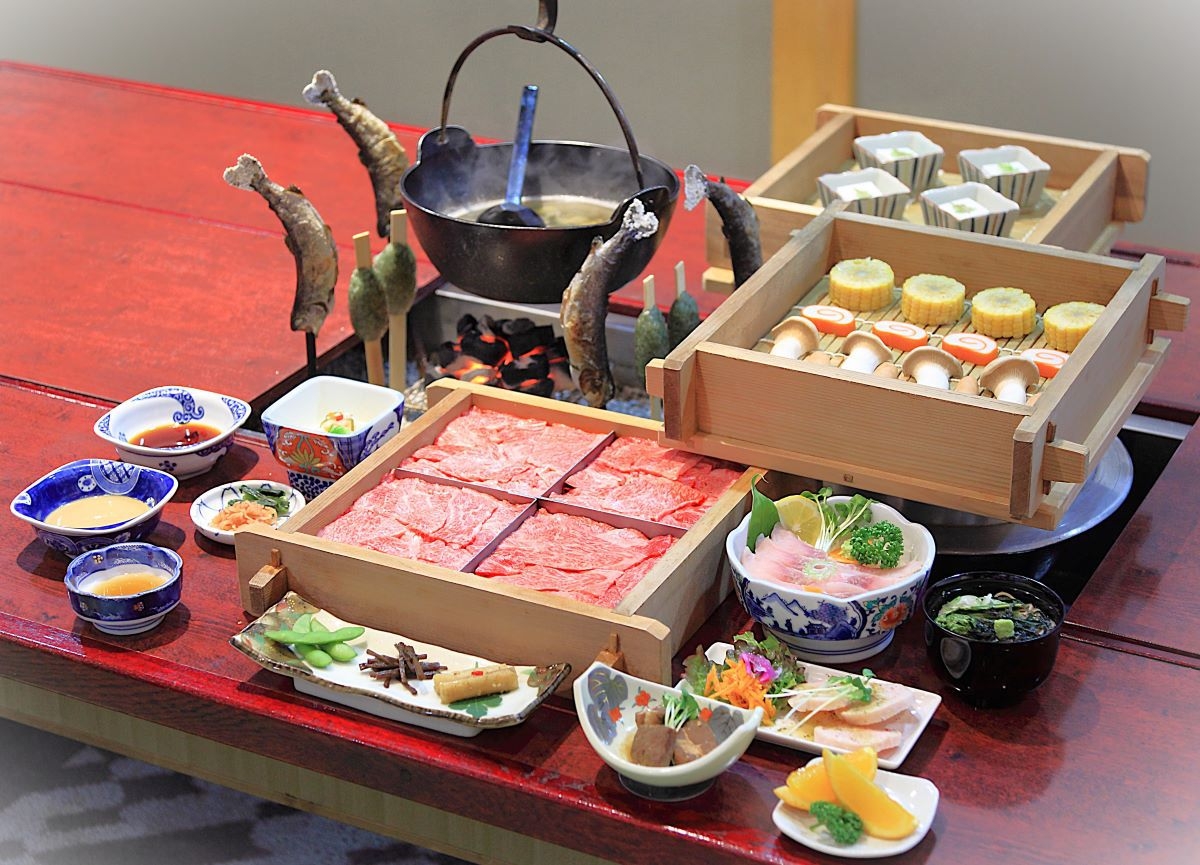 穂高コース・A4飛騨牛ロース肉のせいろ蒸し