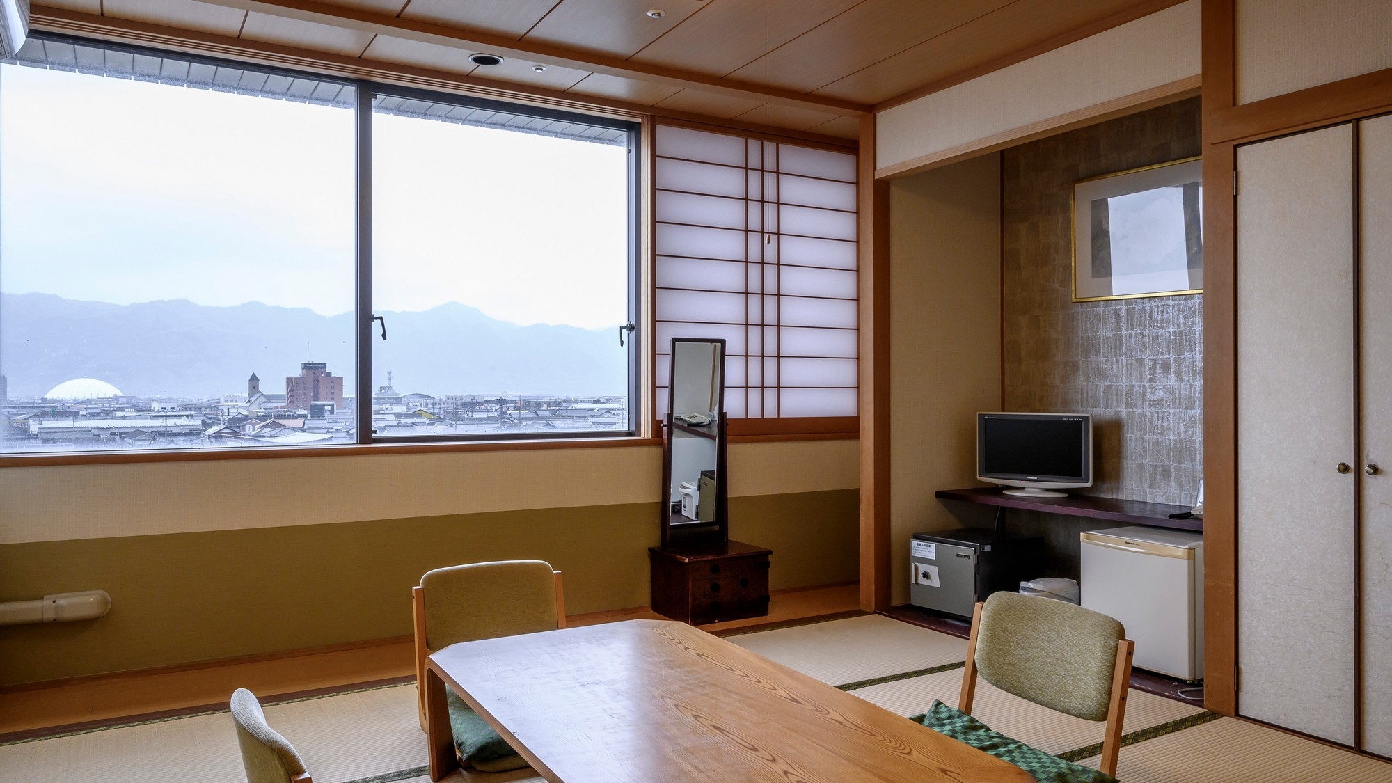 【和室でゆったりビジネスプラン】平日限定〇和室＆温泉でゆったりお寛ぎください＜素泊まり＞