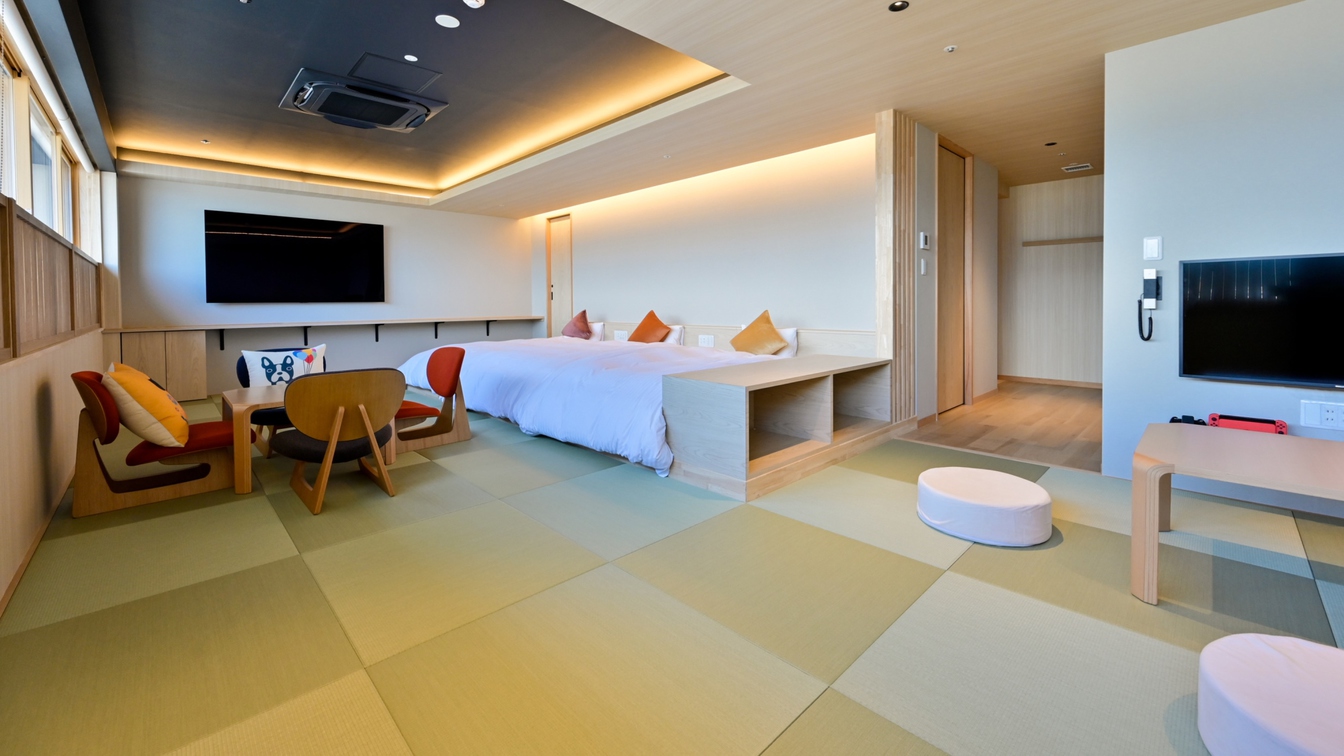【ジャパニーズスイート-雲kumo】大画面のTVを備えています。お部屋でのご滞在のお共にご利用下さい