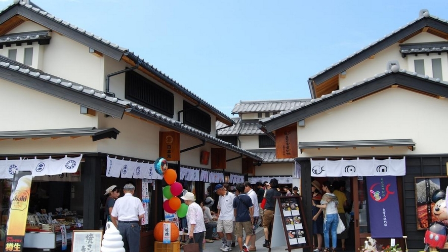 出雲大社の近くにあるご縁横丁。出雲の魅力が集まったスポットです。