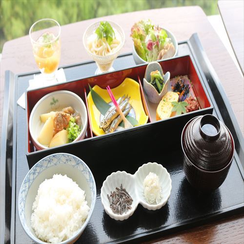 長崎の食材を使用した豪華和朝食