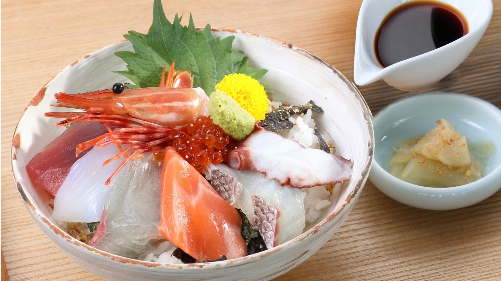 地物海鮮丼