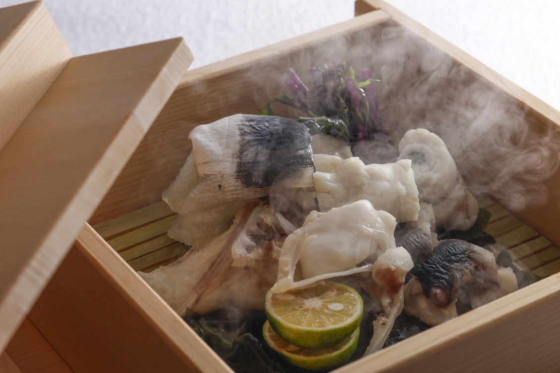 時が織りなす、志摩の恵みとの出逢い  「美味新撰」　瑞穂