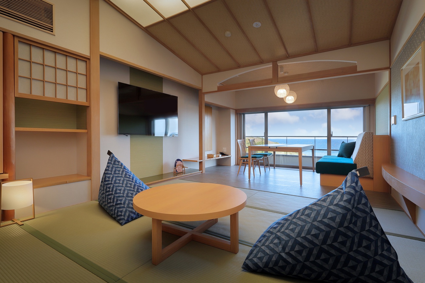 ２F　展望風呂付客室（海側１０畳）さわらごち
