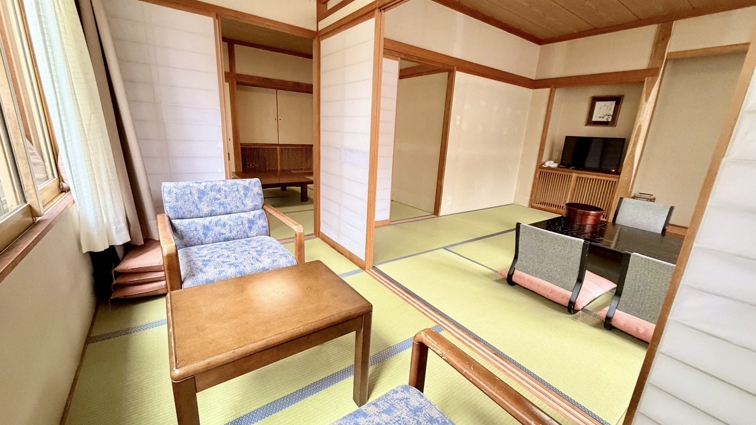 2間続きの和室　西館18畳～22畳＋広縁