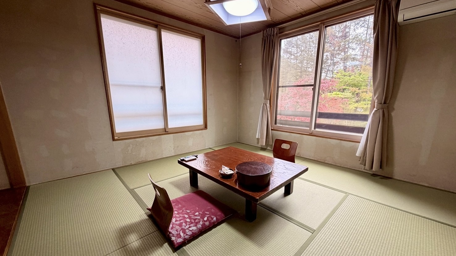 東館　和室8畳