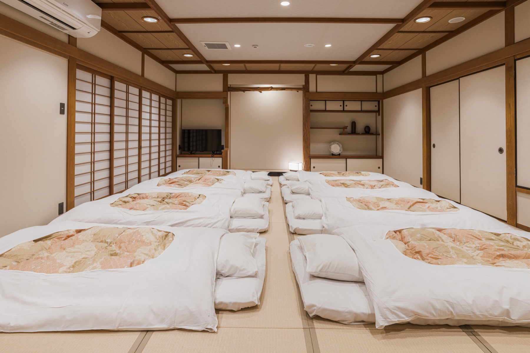 20畳和室