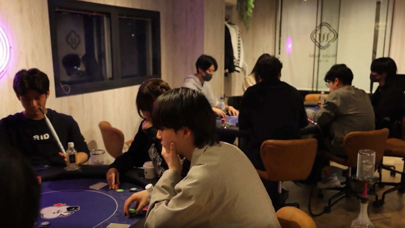 【ポーカー3大無料特典｜素泊まり】30日前の早期予約限定♪初心者講習・初回チップ・入場料が全部無料！