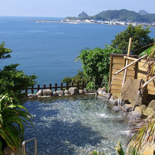Superb view open-air bath [Men's bath] A large panorama of Kinko Bay in front of you! You can also see Mt. Kaimondake, and the scenery is the best ♪