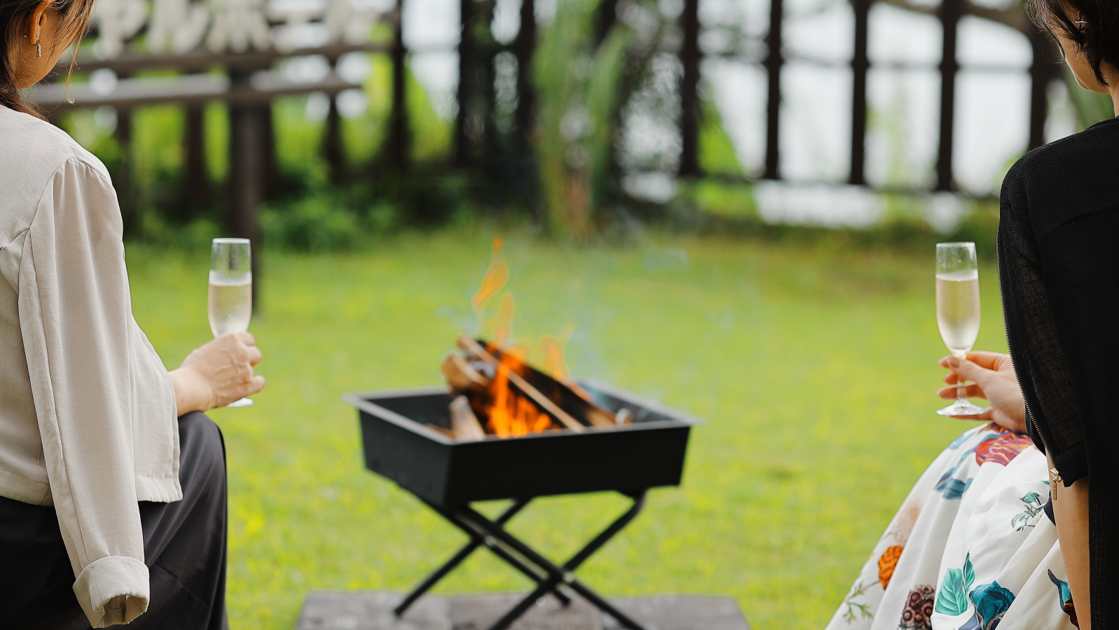 【焚火カフェ】