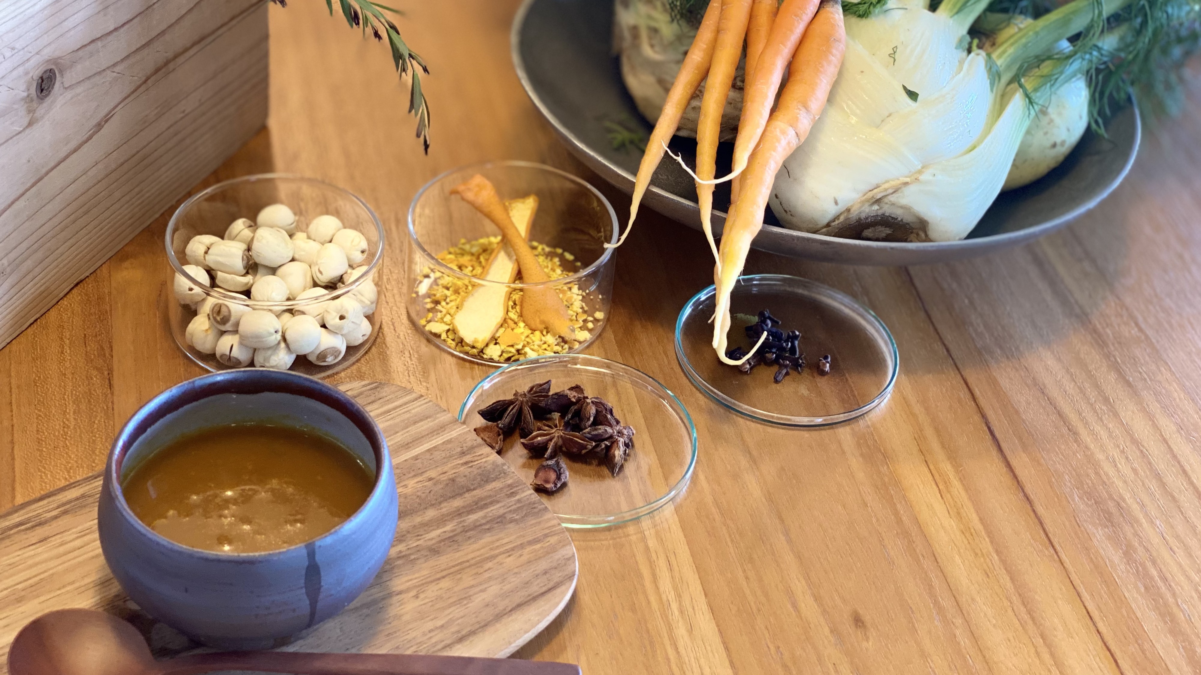 【朝食スープ】鰹出汁&times;薬膳スパイス 香り高い美膳スープ