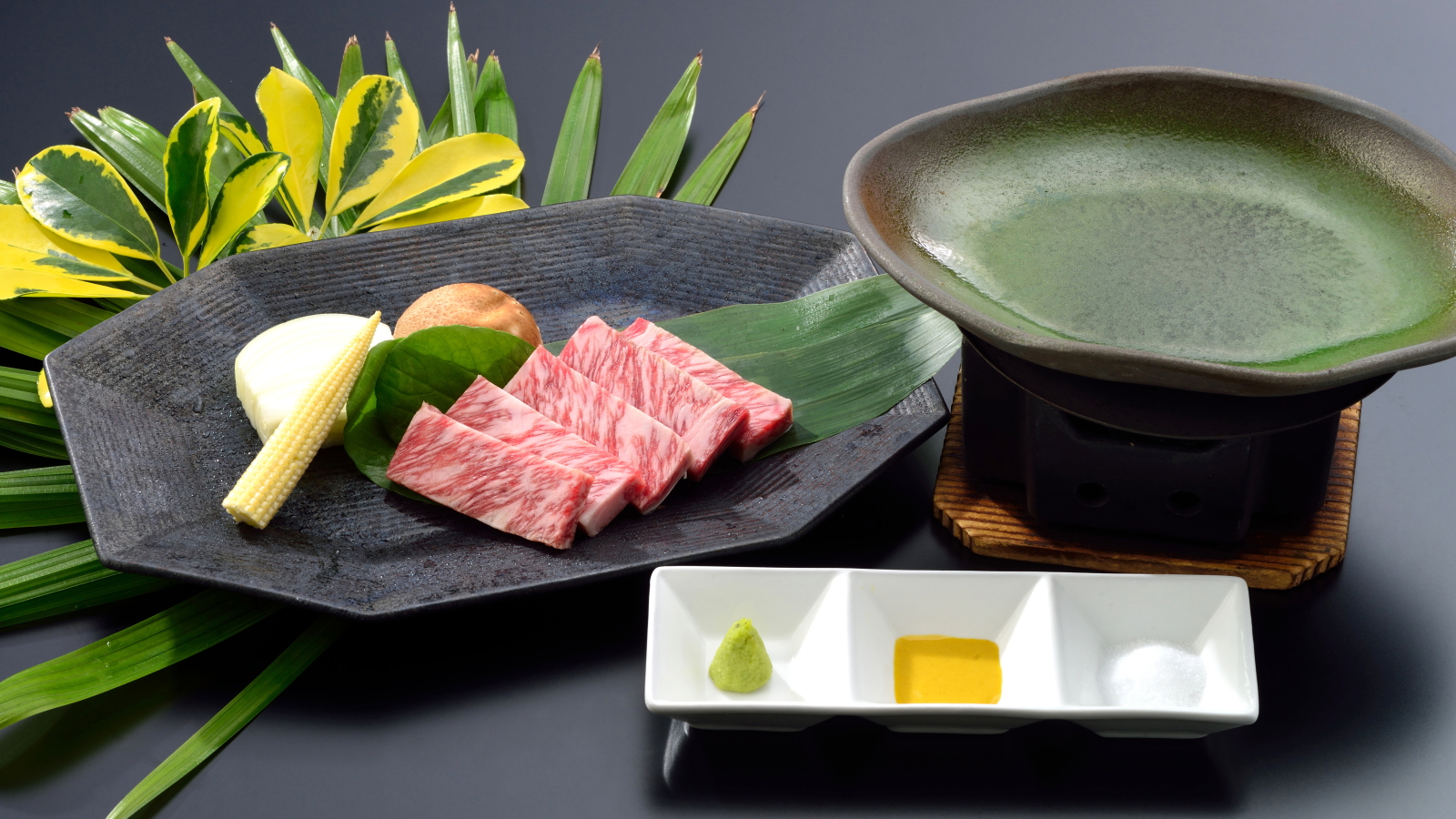 鹿児島黒牛ステーキと野菜色々こだわり塩にて