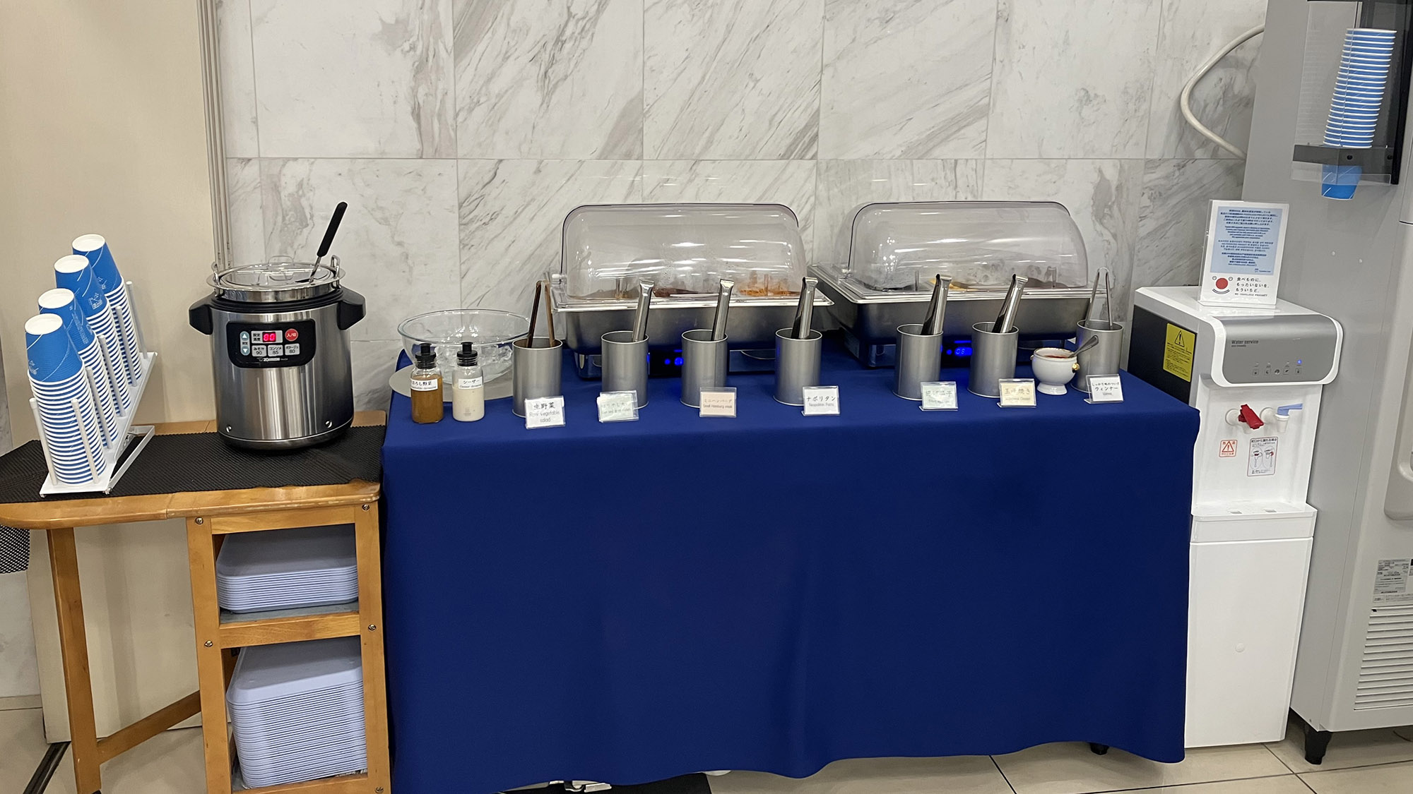 衛生的で温かいお料理をどうぞ