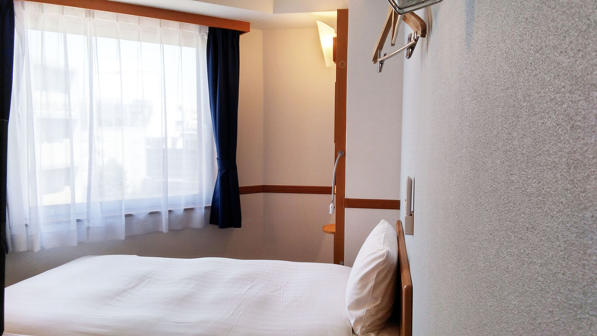 エコノミーシングル