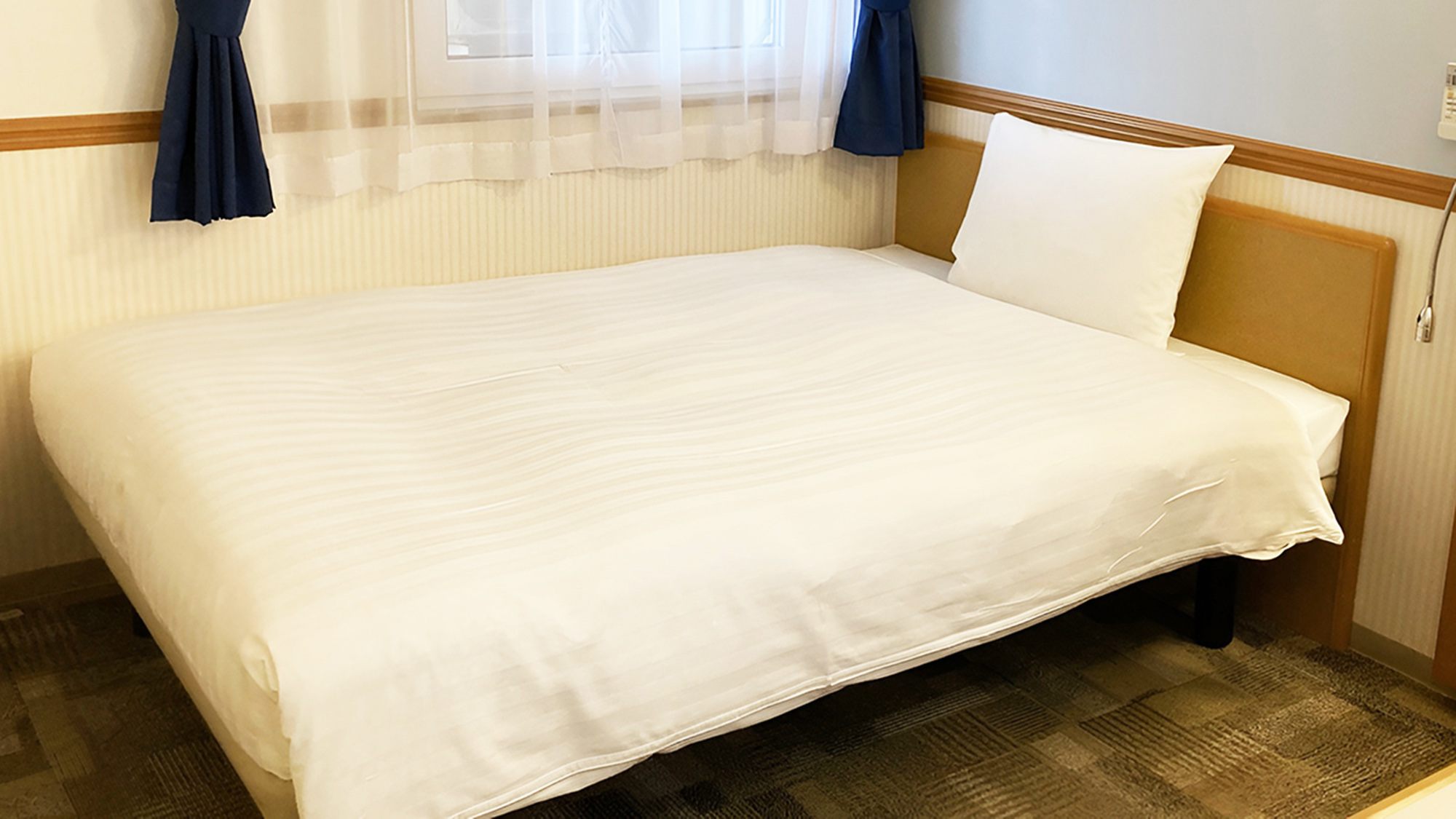 エレベーター裏シングル