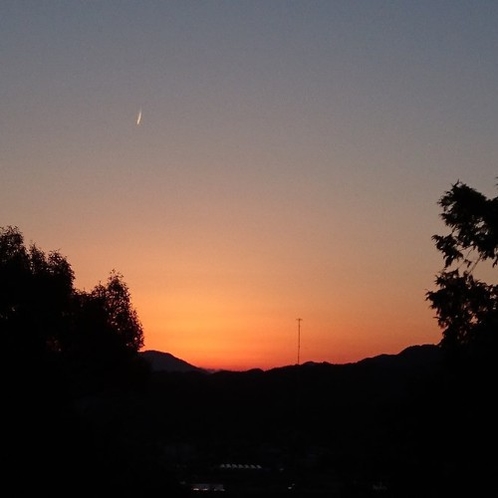 木洩れ日露天からの夕景