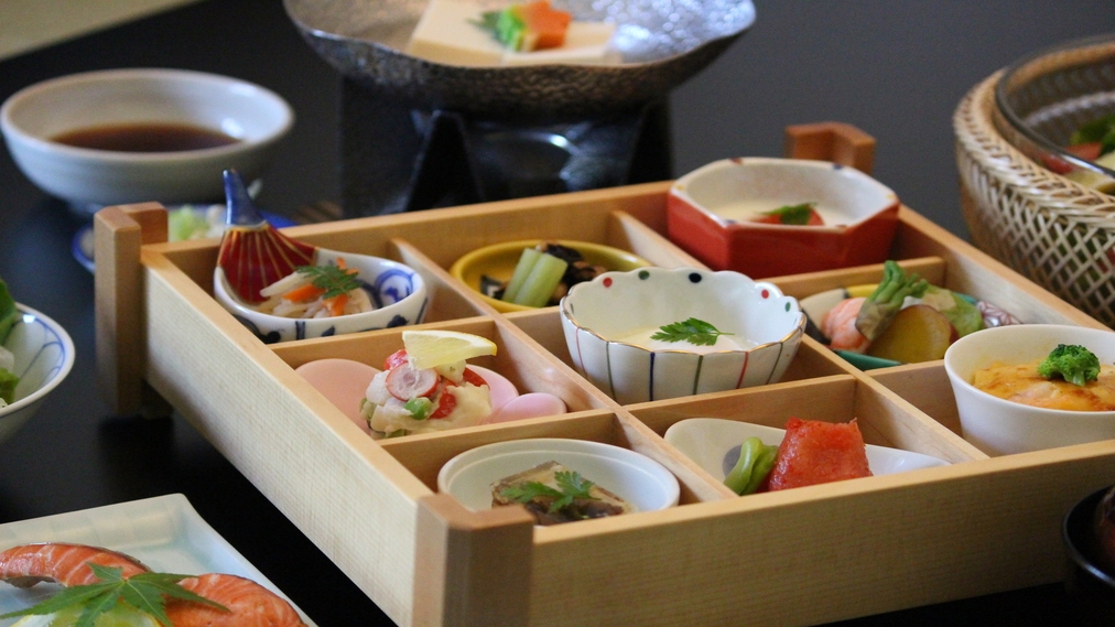 【楽天トラベルサマーSALE】当館一番人気！京都の季節の会席と朝食を「本能寺」で♪信長会席プラン