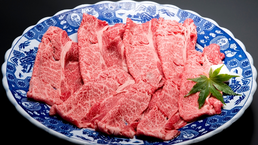 【平井牛】きめ細やかな脂、多くの料理人の舌をうならせる 京の都が誇る、肉の宝とも呼ばれる牛肉です。