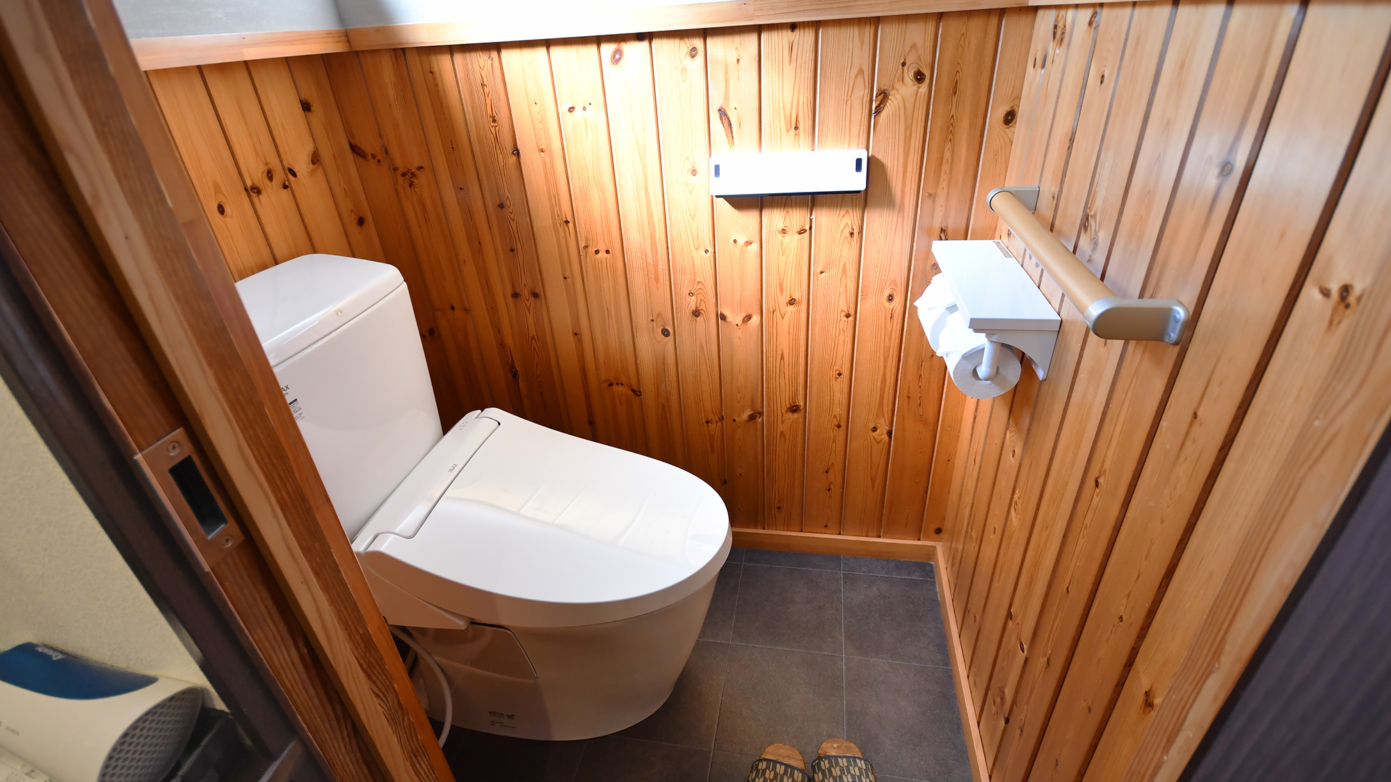 【洋室／月のうさぎ】