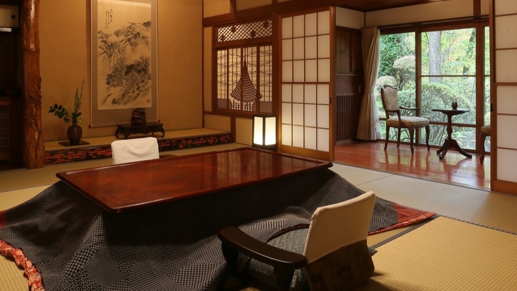 お炬燵と利き酒でほっこり　〜こころ温まる 花屋の歳時記〜