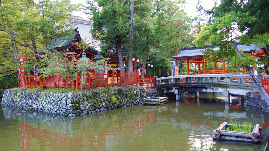 生島足島神社　（車で10～15分）