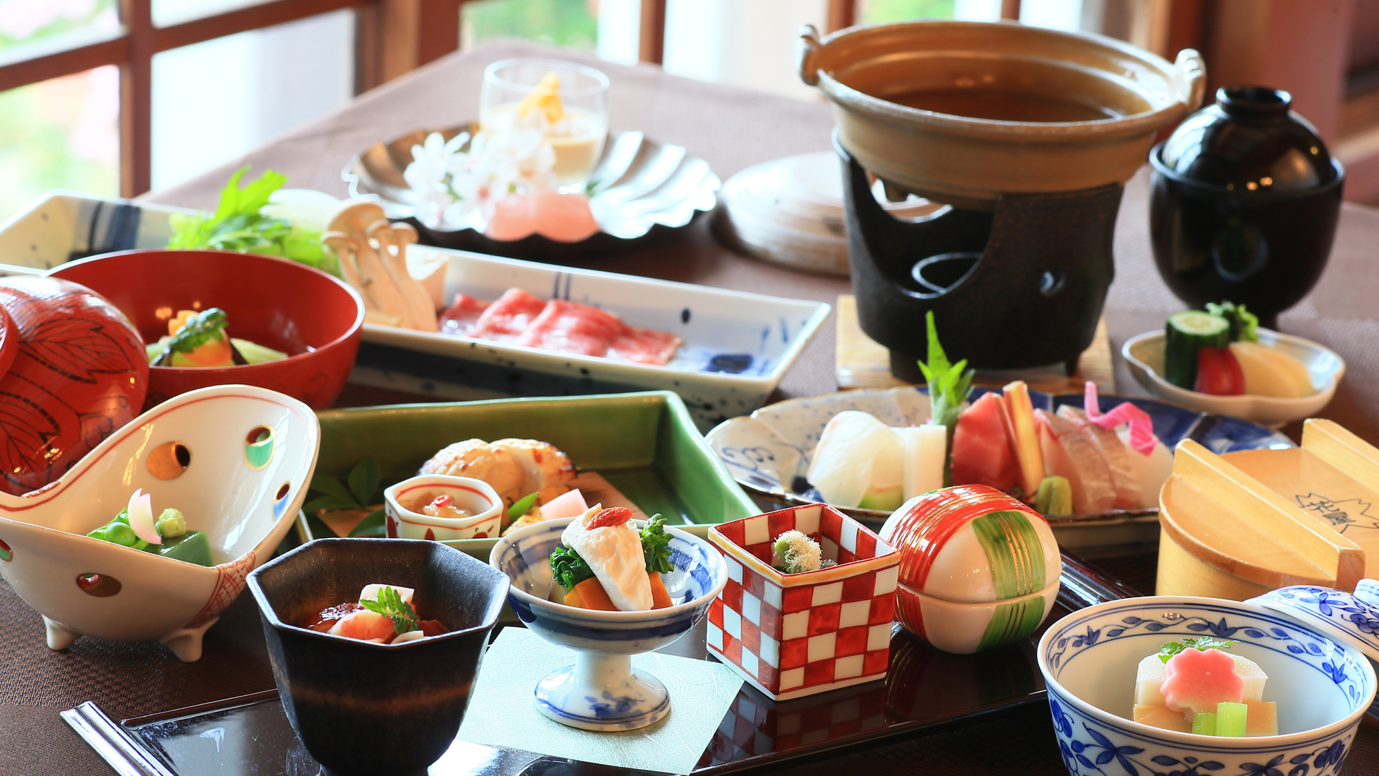 お夕食　手作り会席料理の一例