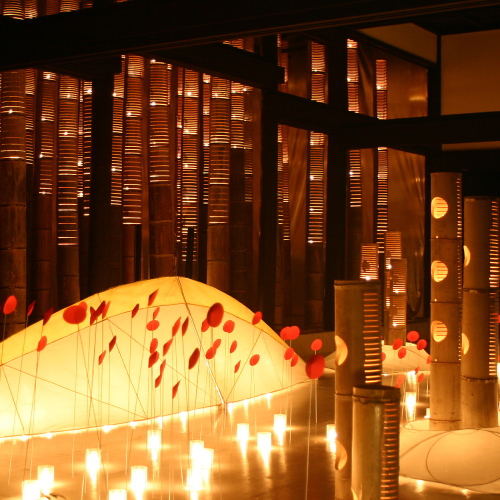 【イベント秋】うすき竹宵/伝統的な町並みを「竹ぼんぼり」と「オブジェ」の幻想的な優しい光が包みます。