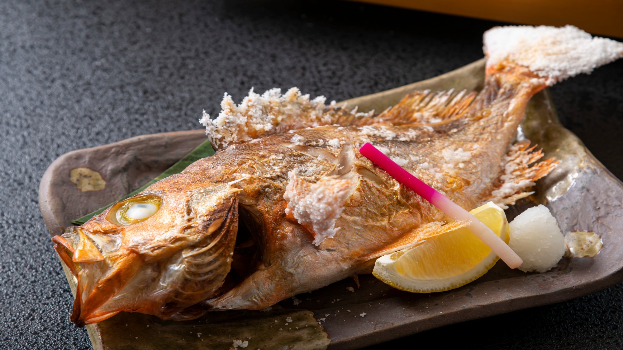 【2連泊】＜1泊につき500円OFF♪＞連泊で氷見の魚を食べつくす！（2食付）【お部屋食／個室食】