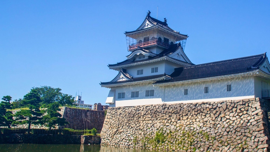 【富山市郷土博物館/富山城】あさひやからお車で1時間。富山城址公園内にある、街のシンボルです。