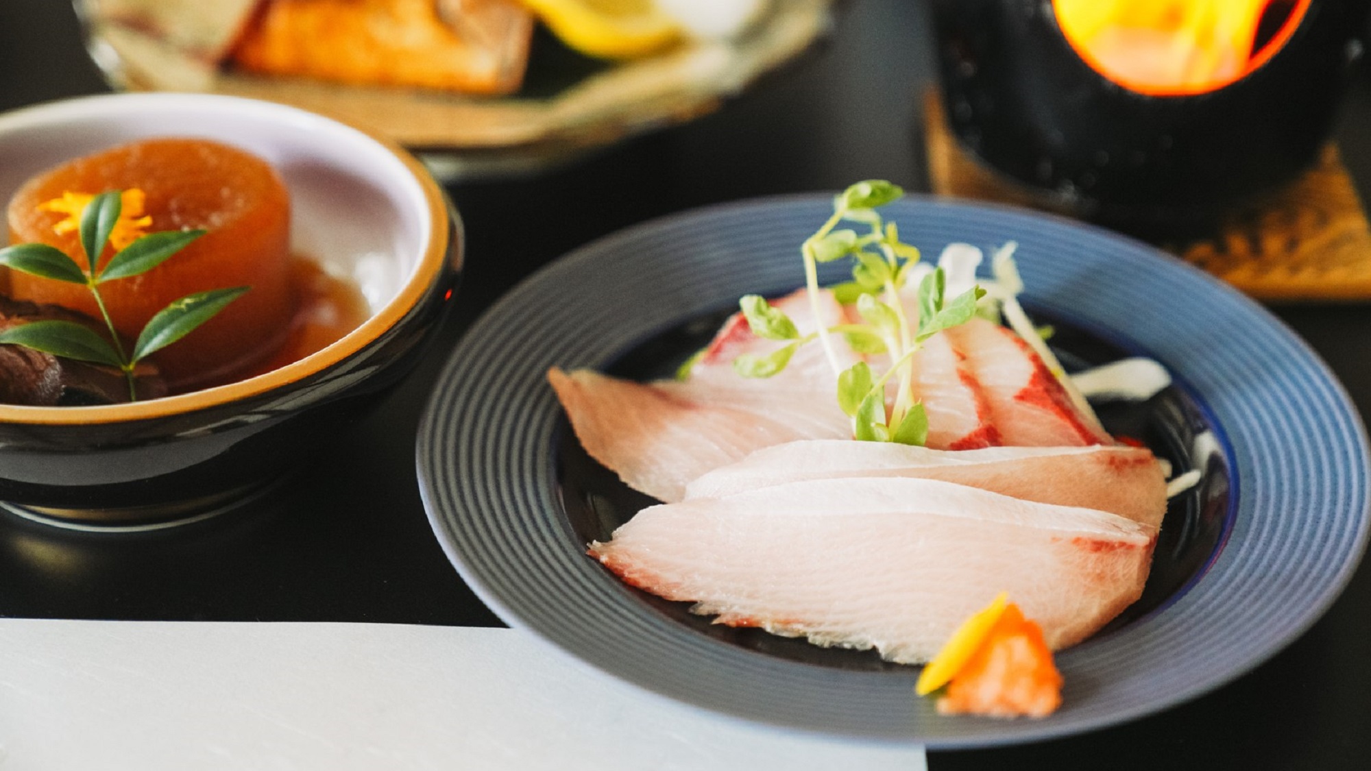 【氷見寒ブリプラン】冬の王者・氷見の天然寒ブリ尽くし◇お造り、ブリ大根、ブリしゃぶ、焼物、寿司他◇