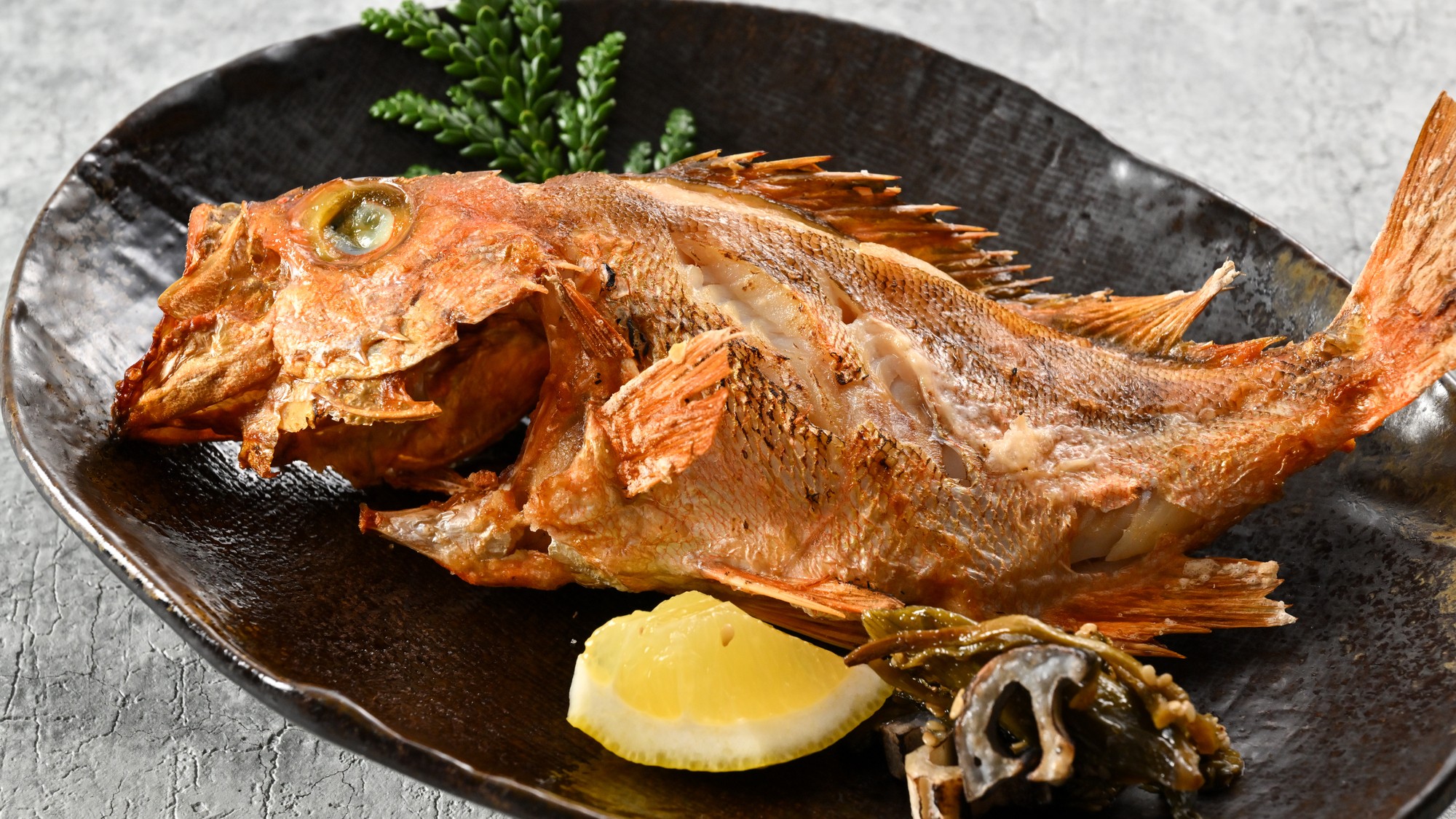 【料理一例】ヤナギバチメの塩焼き