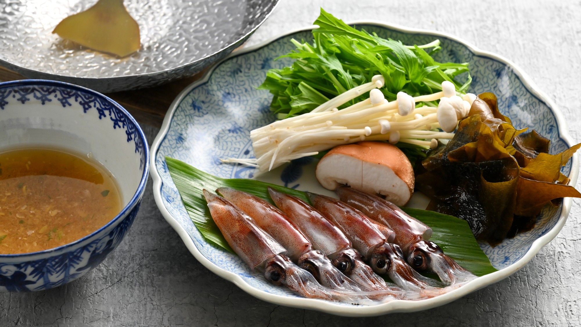 【料理一例】蛍烏賊のしゃぶしゃぶ
