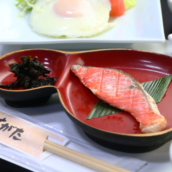 【朝食】この土地ならではの和朝食