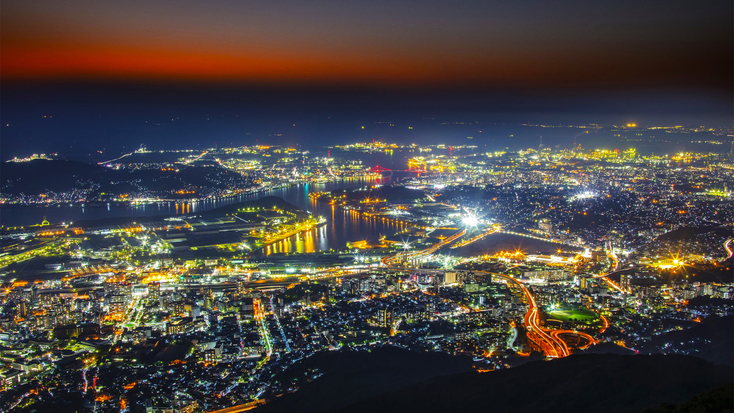 ＜100億ドルの夜景‐朝食付＞ケーブルカー往復チケット付・日本新三大夜景「皿倉山の夜景」を満喫。＃