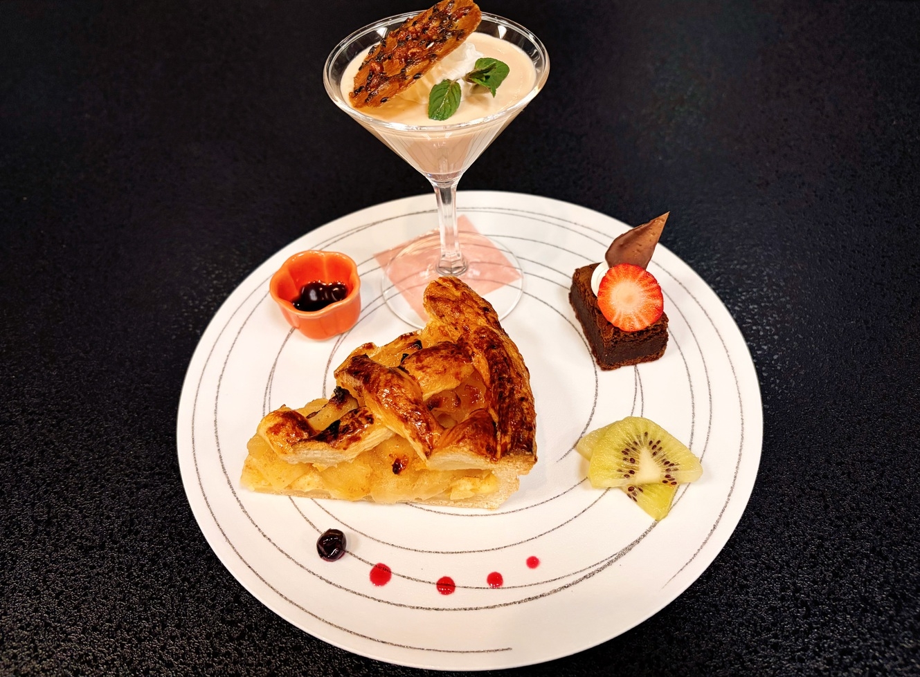 【1日2組限定】よもやま舘パティシエによるウェルカムスイーツ付きプラン＜1泊2食付＞