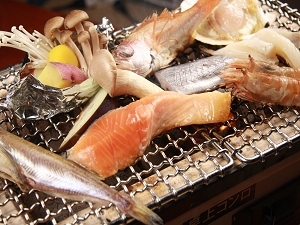 【当館人気】秋も熱々！贅沢海鮮炭火焼き♪