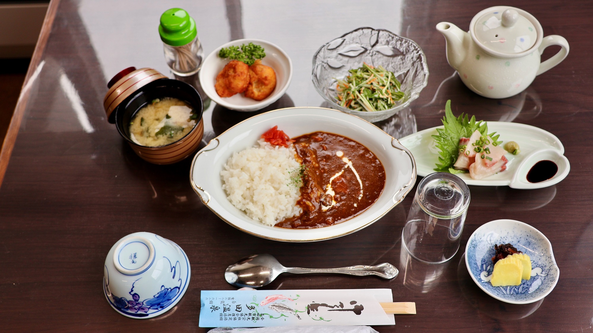 【カレー定食】毎週水曜日の夕食はカレーをご用意致します。