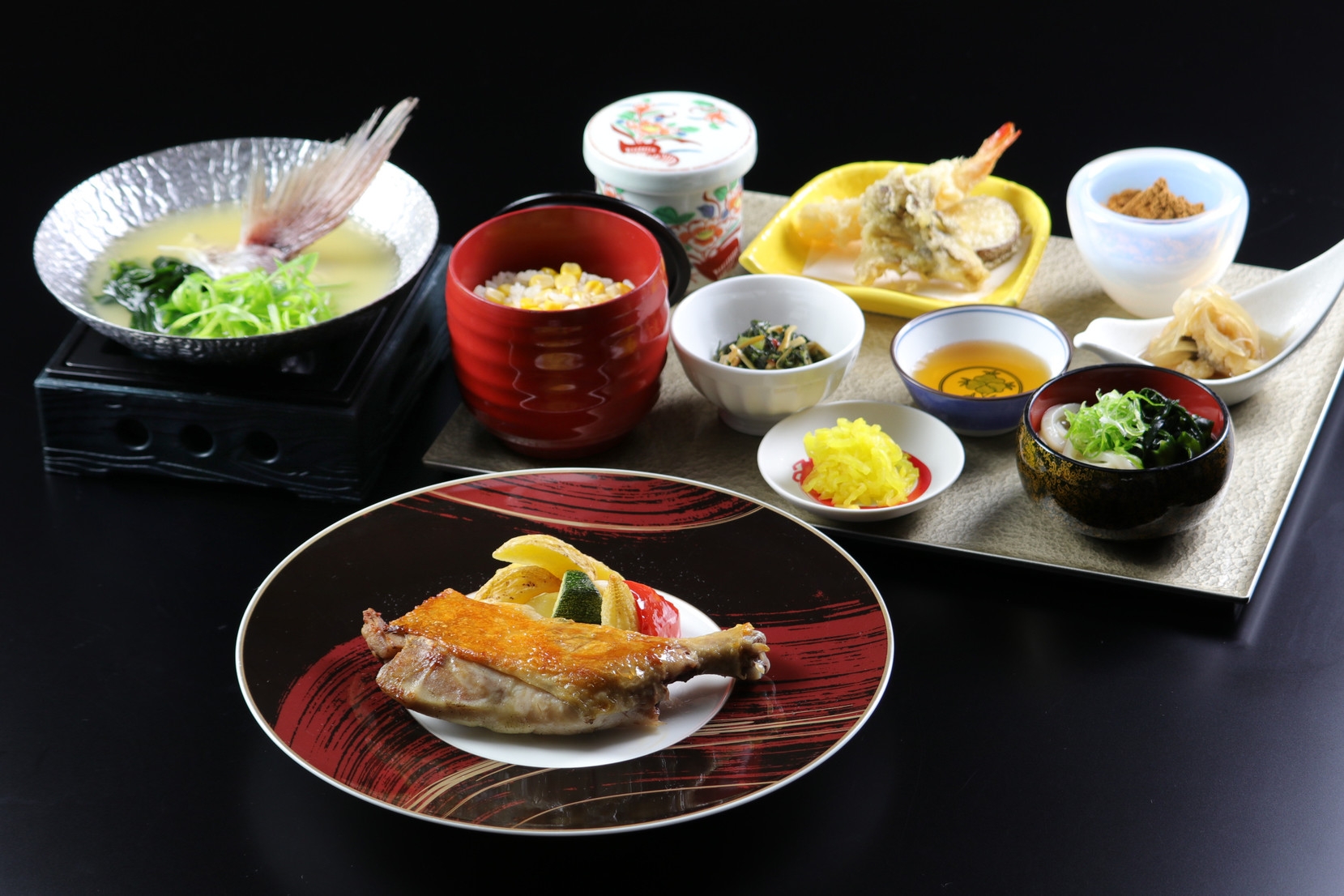 【1泊2食付】ご夕食は阿波牛・寿司・骨付き鶏からメインを選べる特製夏御膳＜ご夕食18：00＞