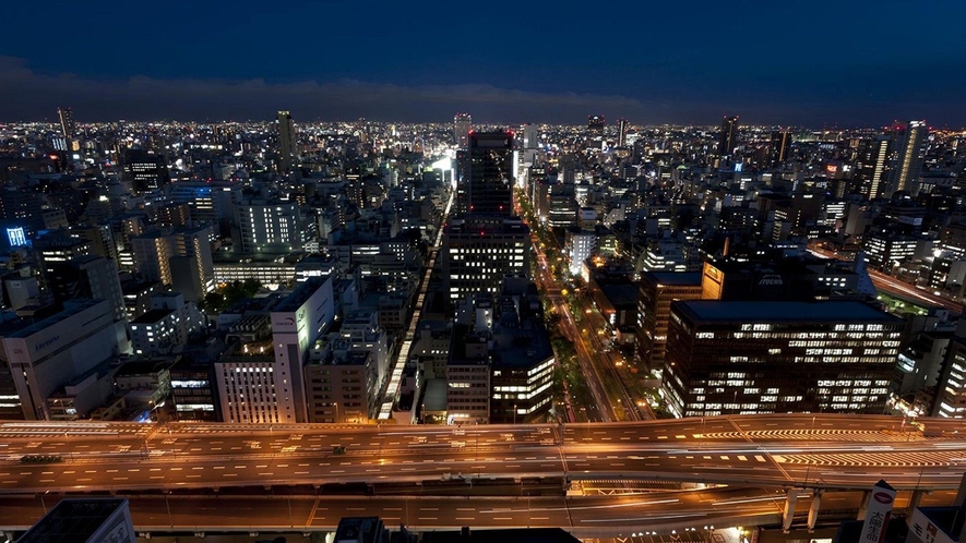 大阪のベストアドレスから、息を飲むような美しい大阪の夜景をお愉しみ下さい。