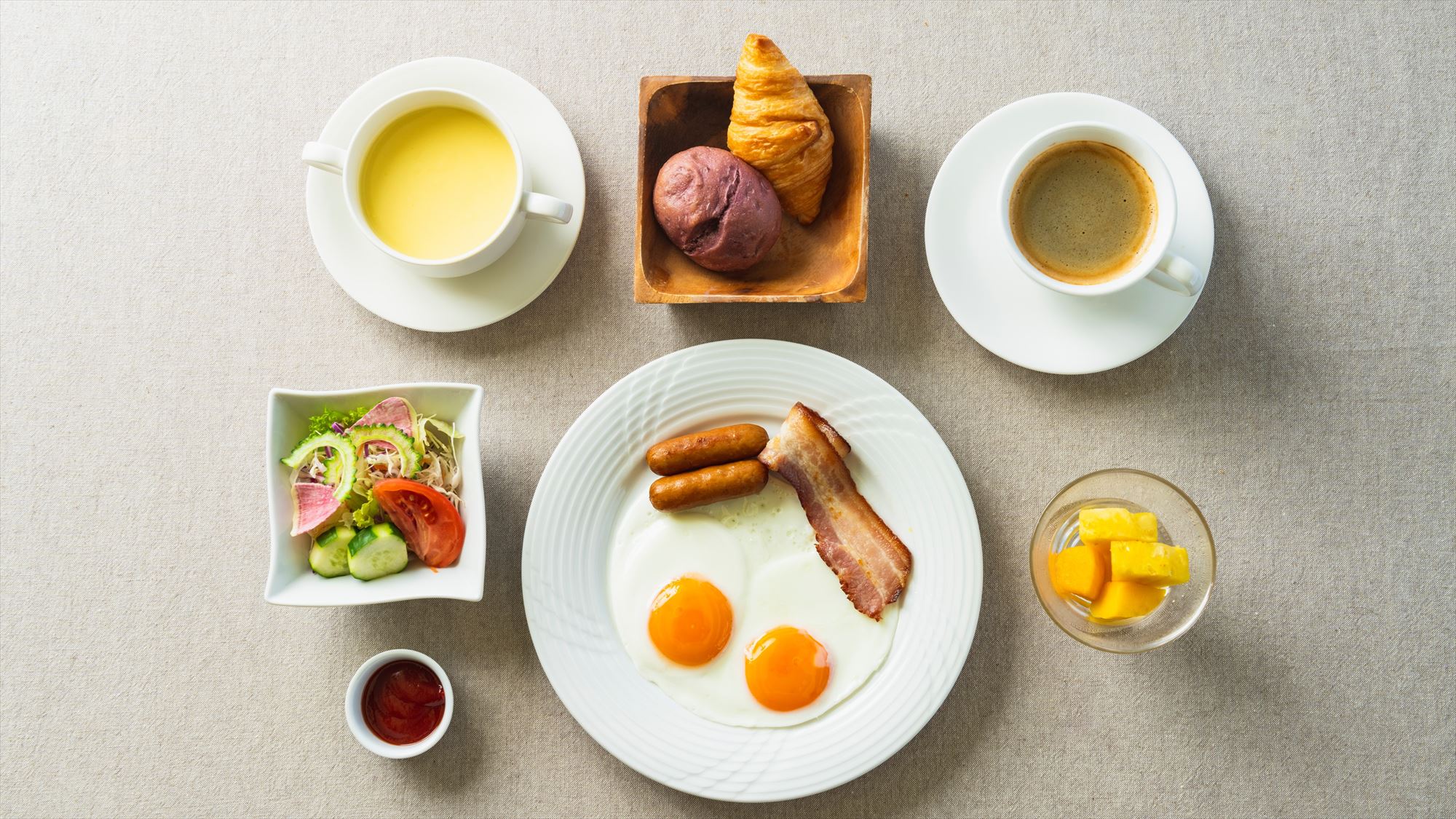 【ご朝食：洋食】和食と洋食の2つをご用意。お好きな方お選びください