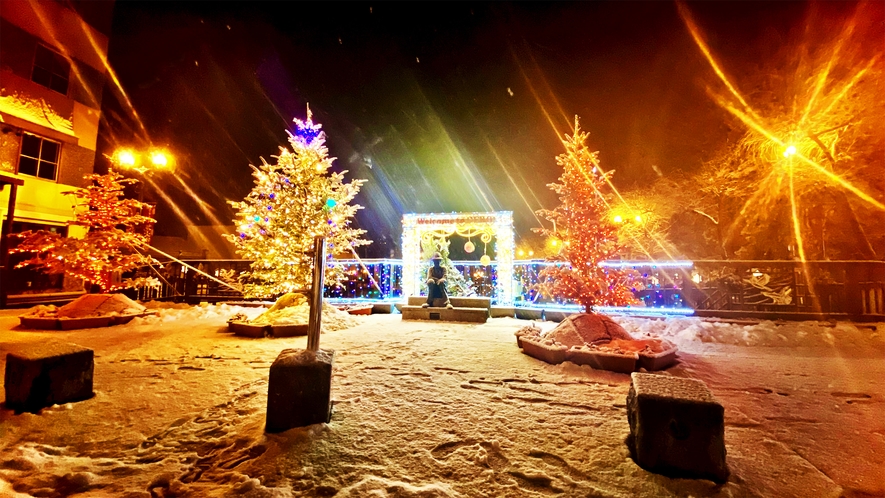 ◆周辺　温泉街冬のライトアップ