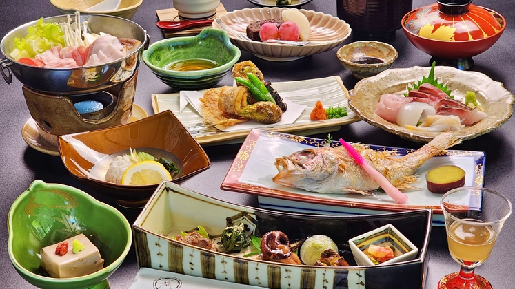 【1泊2食｜グレードアップ】日本海の旬会席を贅沢に｜料理師範が手がける特別会席×美肌の湯