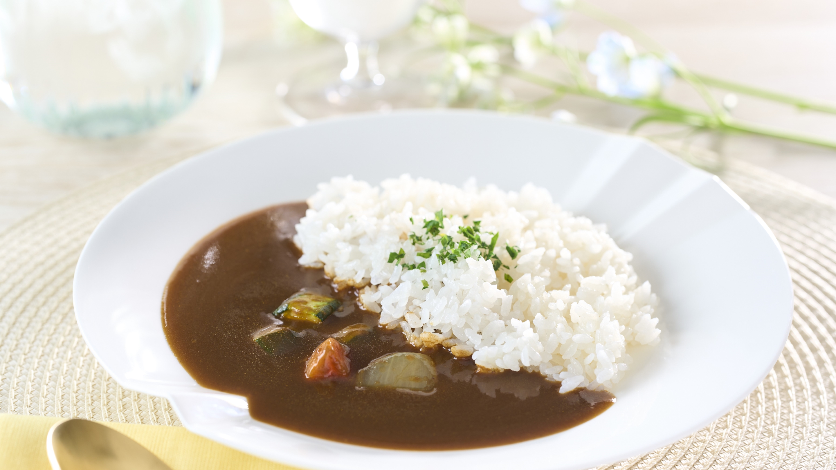 朝食 朝カレー　※イメージ