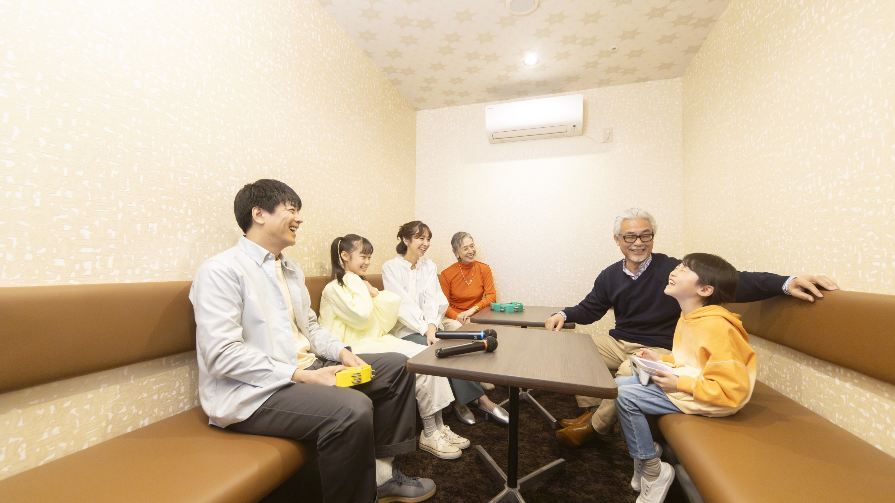 カラオケルーム