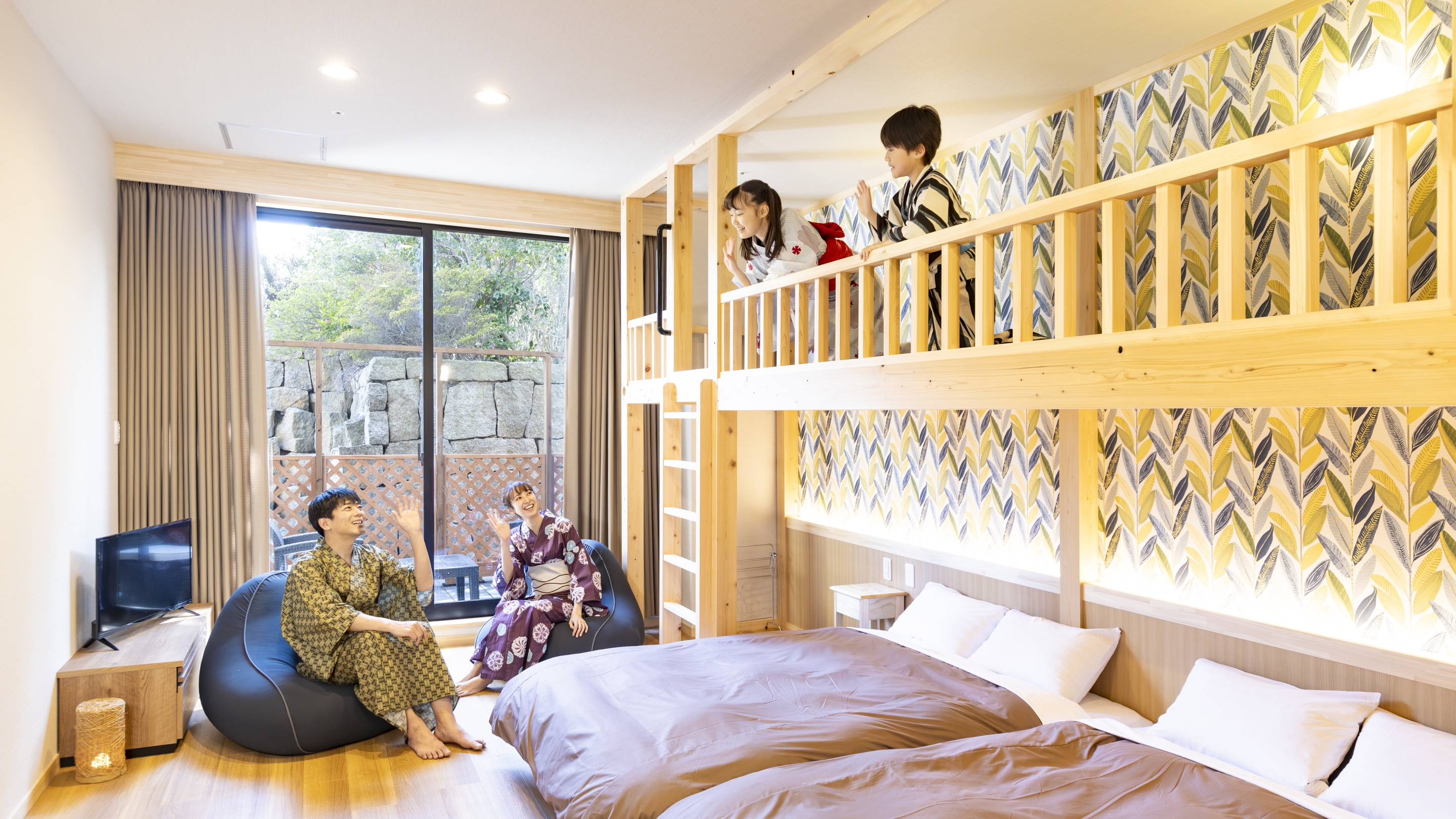 スーペリアツイン ダブルベッド ロフトルーム　※客室の一例