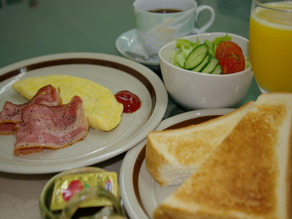 朝からしっかり食べて元気に頑張って！朝食付きプラン　　