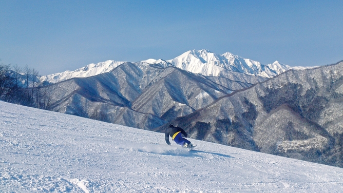 【12/30〜1/3限定】年末年始は大自然の中でゆったり♪温泉と季節のお料理を堪能（一泊二食）